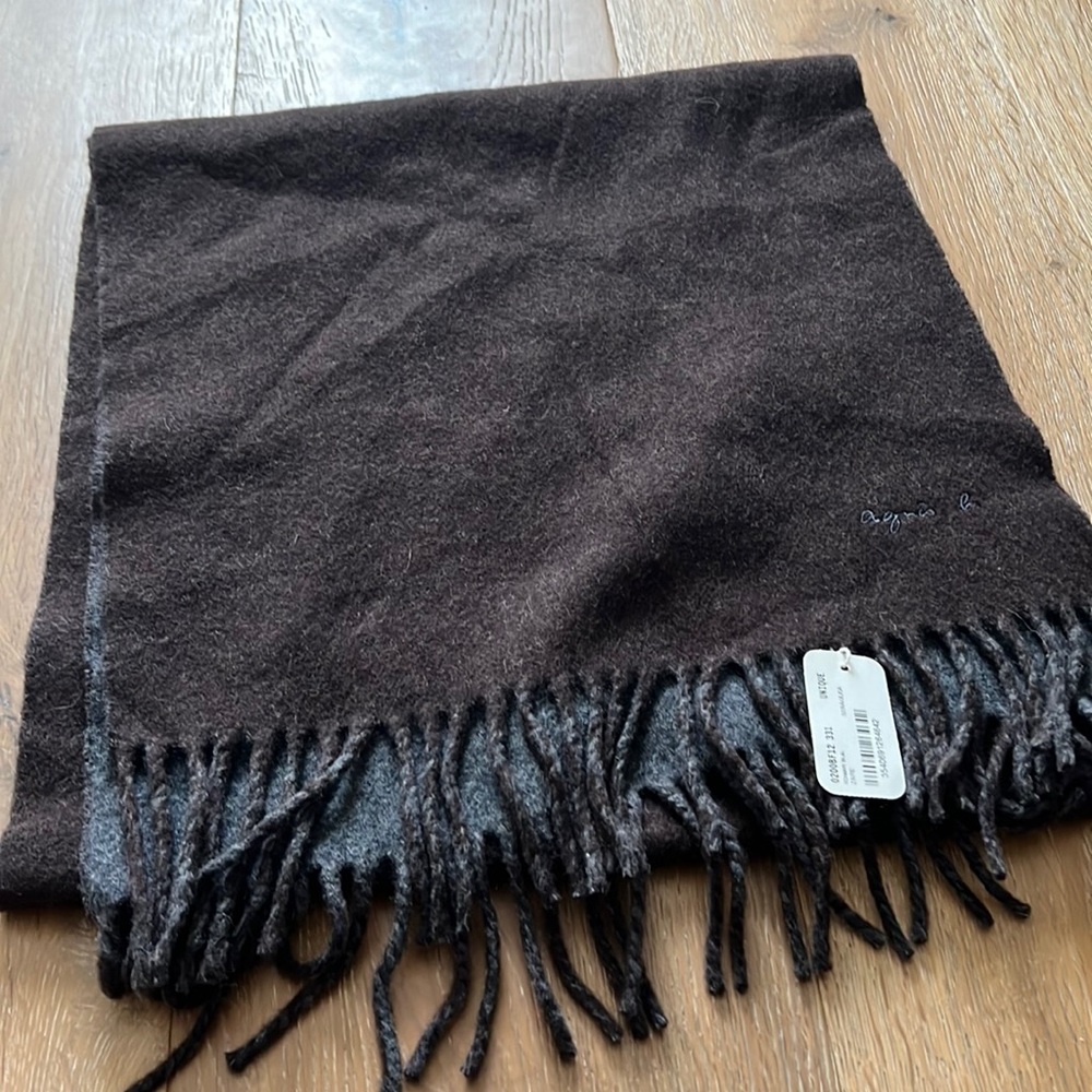 Agnes B Wool scarf